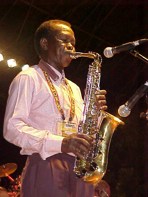 Guma Ismail on sax