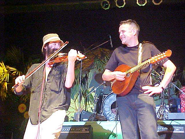 Rrright, Angus, start swaying when I throw my tantrum...