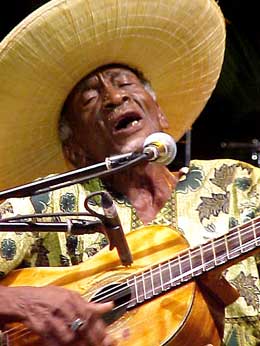 Paul Nabor, voodoo folksinger from Belize